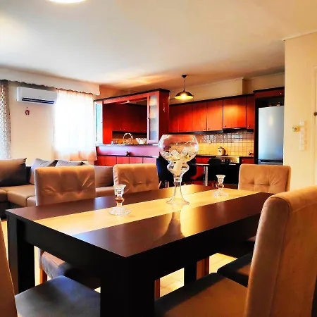Penthouse In Center Of * Sparta