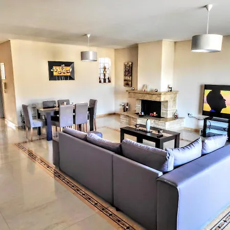 公寓 Penthouse In Center Of *