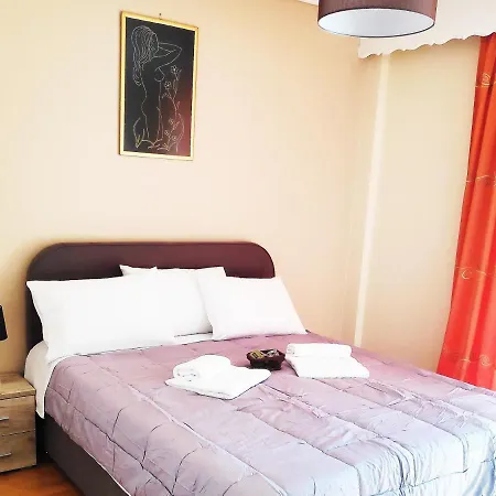 Penthouse In Center Of Apartment Sparta