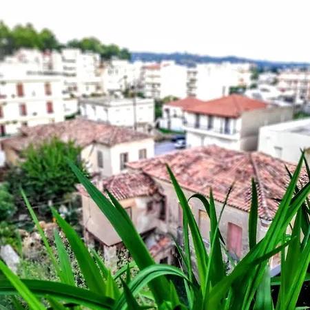 Penthouse In Center Of *