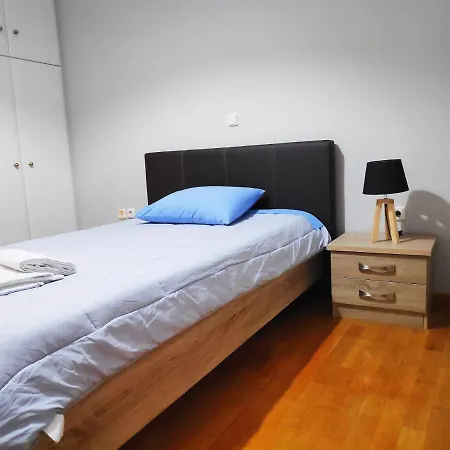Luxury Penthouse 3 Bedrooms & Private Garage *